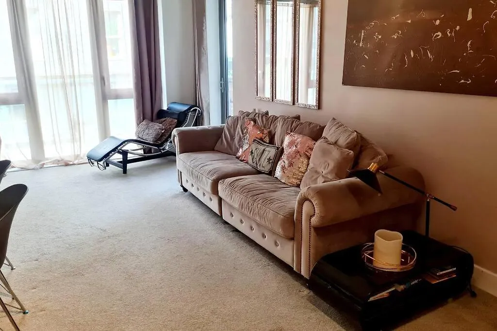 Stylish Apartment Near Tower Bridge لندن المملكة المتحدة